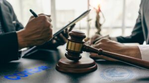 Qué hacer si te chocan y no te quieren pagar en Chile acciones-legales