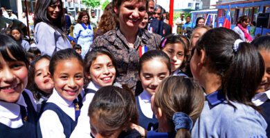 como es el colegio benjamin vicuna mackenna en santiago centro