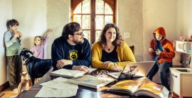 como estudiar en casa sin ir al colegio en chile