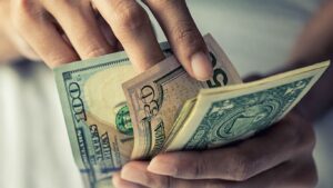 Cómo ganar dinero en línea sin usar tarjeta de crédito como-ganar-dinero-en-linea-sin-usar-tarjeta-de-credito