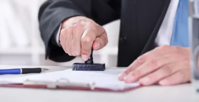 como se nombran los notarios en chile