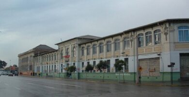 cuales son las caracteristicas del liceo polivalente emilia toro de balmaceda
