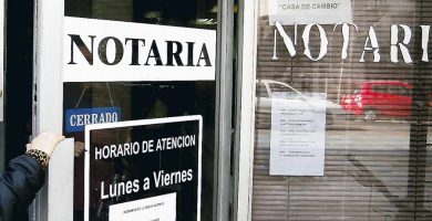 cuantos notarios hay en chile