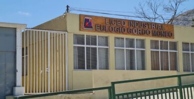 donde se encuentra el liceo industrial eulogio gordo moneo en antofagasta