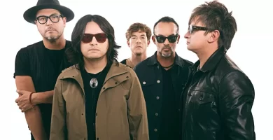 Dónde escuchar "Prometes no mirar aquel pasado tan triste" de Los Bunkers 10 los bunkers