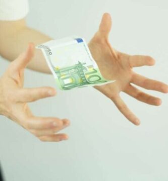 me pueden descontar de mi sueldo sin autorizacion en chile