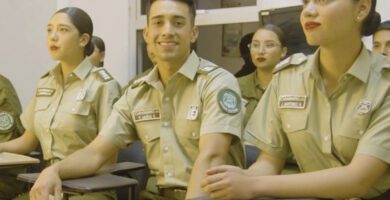 puedo postular a carabineros de chile si tengo un hijo