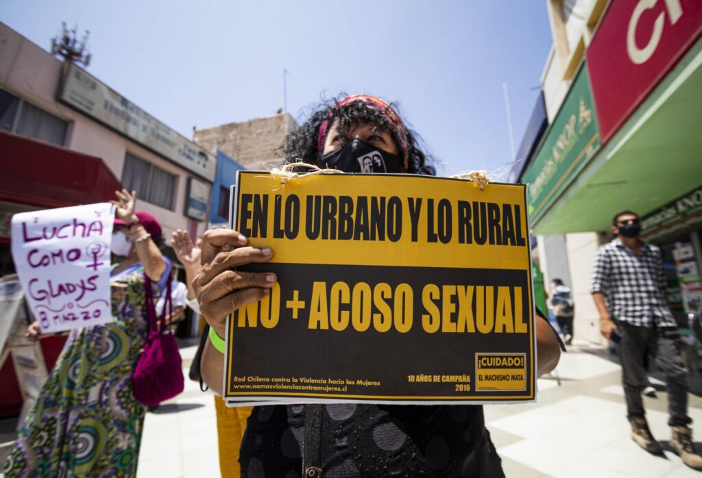 que dice el codigo penal chileno sobre el delito de hostigamiento