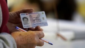 Se puede firmar una escritura con el carnet vencido en Chile se-puede-firmar-una-escritura-con-el-carnet-vencido-en-chile